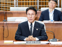 김민석 “신안 여객선 사고 구조…관계기관 총력 다하라”