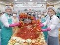 iM뱅크, 적십자사와 ‘사랑의 김장 나눔’… 취약계층 970세대에 전달