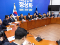 與 “‘한국형 발사체’ 누리호 발사 성공…우주 기술 새로운 분기점”