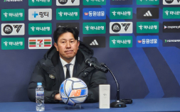 김도균 서울 이랜드 감독 “지도자로 많이 배운 한 해…내년 꼭 승격하겠다” [쿠키 현장]
