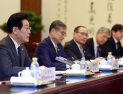 李대통령 “오랜 친구처럼 느껴져”…리창 총리 “중한관계, 새 면모 드러나”