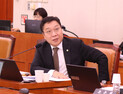 정연욱 