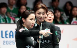‘당구 여제’ 김가영 6세트서 패배…PBA 1위 경쟁 ‘끝까지 간다’