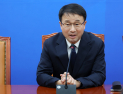 與 한병도 신임 원내대표 “국힘도 국정 한 축…특검, 내일 바로 협상”