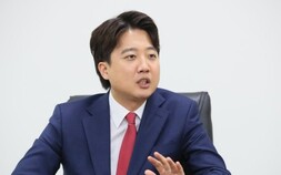 이준석 “조국혁신당 野 연석회담 함께해달라…한목소리 내야”