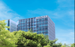 ‘센터필드 매각’ 신세계와 충돌…이지스 “절차대로 매각 진행”