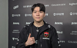 킹겐의 웃음 “스카웃이랑 게임하면 LPL스러운 경기해” [쿠키인터뷰]