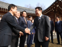 李대통령, 여당 새 원내지도부와 만찬…“개혁 과제 처리에 앞장서달라”