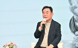 최철규 강원랜드 대표이사 직무대행, 고향 정선서 북 콘서트