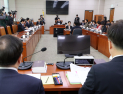 ‘재판소원 도입’ 헌재법 개정안, 與주도 법사소위 통과…대법원 “위헌”