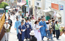 “전주 가려다 포기했어요”…외국인 관광객 발목 잡은 이동 장벽 [지방관광 실태 보고서②]