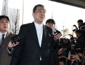 ‘첫 경찰 출석’ 김병기 “모든 의혹 해소해 반드시 명예 회복할 것”