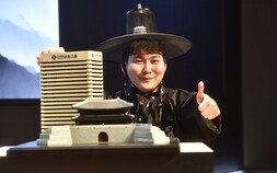 ‘두루마기’ 입고 ‘갓’ 쓴 K-시상식…초대 기선 박정환 [쿠키 포토]