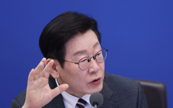 李대통령 지지율 65%…민주 46%·국힘 21% [한국갤럽]