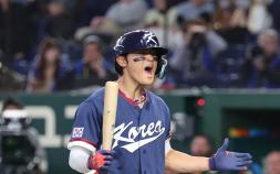 ‘경우의 수’ 뚫은 한국, 호주 7-2 제압…2라운드 극적 진출 [WBC]
