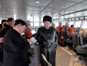 김정은, 신형 구축함 ‘최현호’ 순항미사일 발사 또 참관…“핵무력 다각적 운용단계”