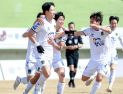 진주시민축구단, 2026 K4리그 개막전 4-0 완승…김도윤 멀티골 맹활약