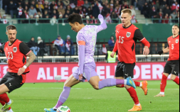 한국 축구, A매치 2연패에 FIFA 랭킹 세 계단 ‘뚝’…25위 기록