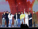 “앞으로도 한 배 타고”…세븐틴, 월드투어 피날레서 전원 재계약 발표