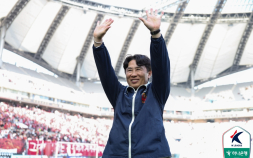 FC서울 1위 질주…김기동 감독 “우승팀 전북 잡고 한 단계 성장했다” [쿠키 현장]