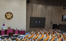 지선 50여 일 전 대정부질문, 전재수 ‘집중포화’…총리 지각에 고성도