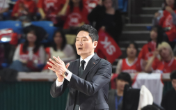 전희철 SK 감독 “안영준은 전력 외…공격으로 맞서겠다” [쿠키 현장]
