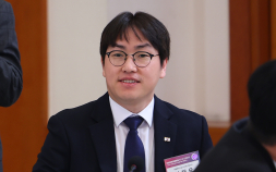 하정우 “부산 출마 여부 다음 주말 지나면 공개…지금은 순방이 중요”