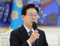 李대통령 “대외 문제서 자해적 행위 있어…공적 입장 가지길”