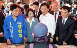 與, 지방선거·보선 앞두고 '인재 영입·원팀' 총력…정청래 "하남갑 이광재가 적임자"