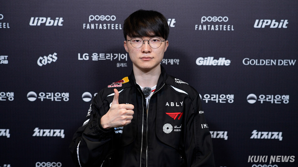 ‘페이커’ 이상혁이 29일 서울 종로구 롤파크 LCK 아레나에서 열린 ‘2026 LCK’ 정규시즌 1라운드 농심 레드포스와 경기에서 승리한 뒤 쿠키뉴스와 인터뷰하고 있다. 쿠키뉴스 쿡깸