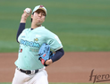 ‘안장군’ 안우진 981일 만에 선발승…키움, 두산에 4-2 재역전승