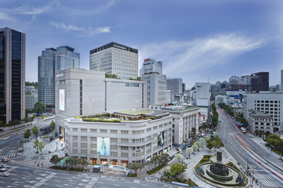 신세계백화점 본점 외부 전경. 신세계백화점 제공