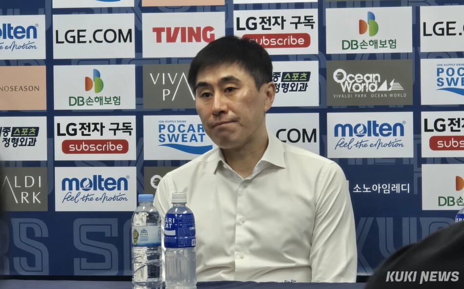 이상민 KCC 감독이 13일 고양소노아레나에서 챔피언결정전 5차전 경기 전 기자회견에 임하고 있다. 김영건 기자