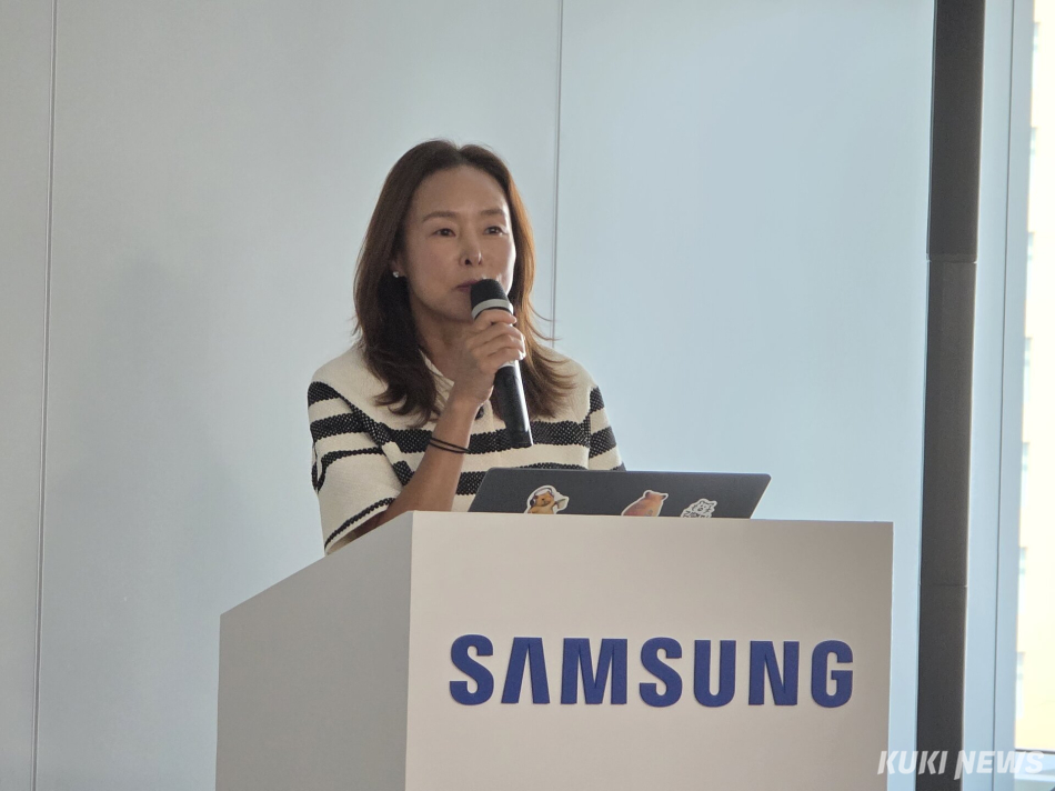 전 마라토너 국가대표 권은주 감독이 14일 서울 중구 삼성전자 기자실에서 갤럭시 워치‧삼성 헬스 미디어 브리핑을 통해 기능에 대해 설명하고 있다. 정우진 기자