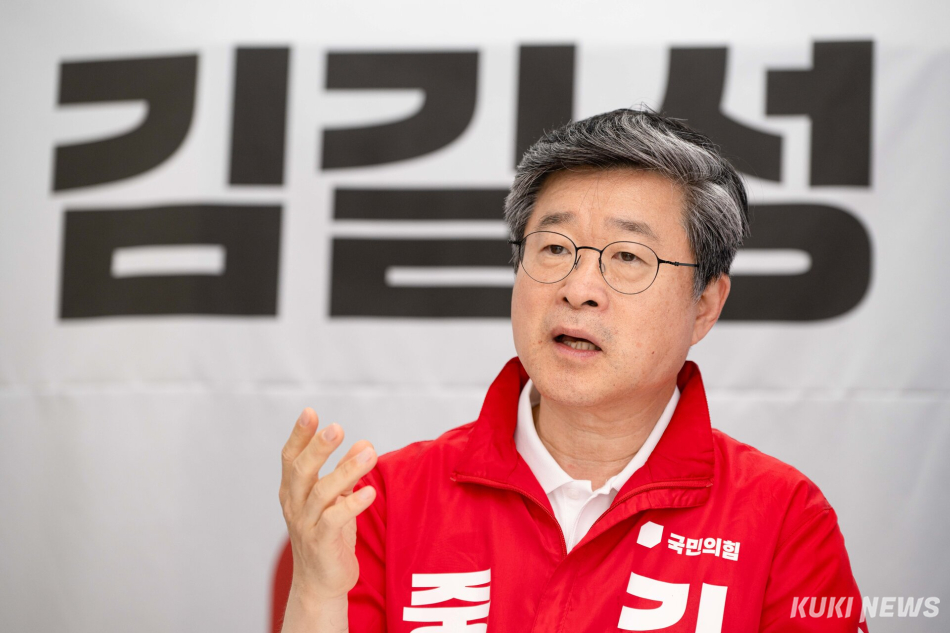 김길성 국민의힘 중구청장 후보가 14일 서울 신당동 선거사무소에서 쿠키뉴스와 인터뷰하고 있다. 임은재 기자