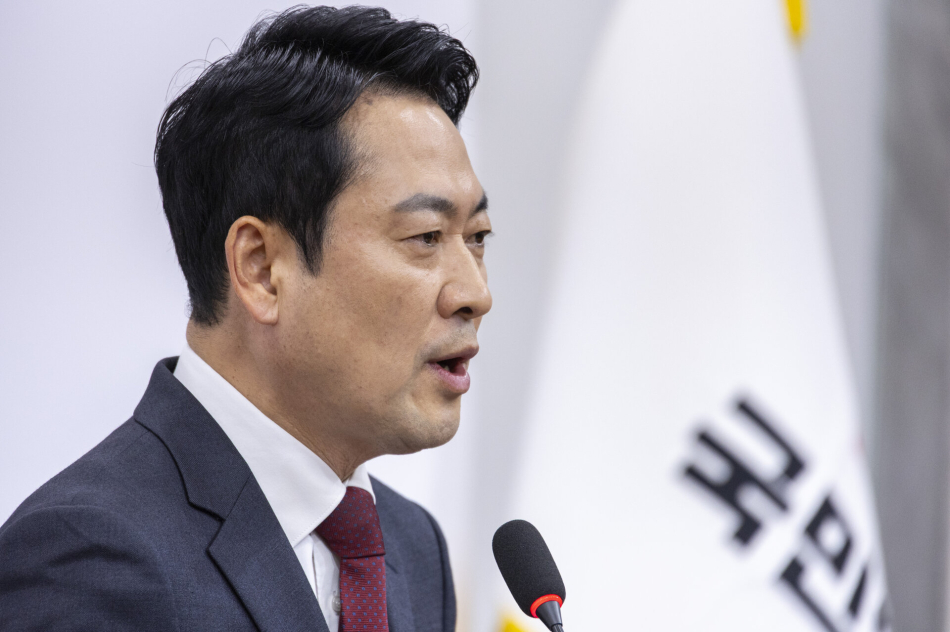 장동혁 국민의힘 대표가 지난 달 20일 국회에서 방미 성과 기자회견을 하고 있다. 연합뉴스