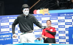‘당구 인플루언서’ 해커, 이변 연출…랭킹 1위 산체스 격침 [PBA]