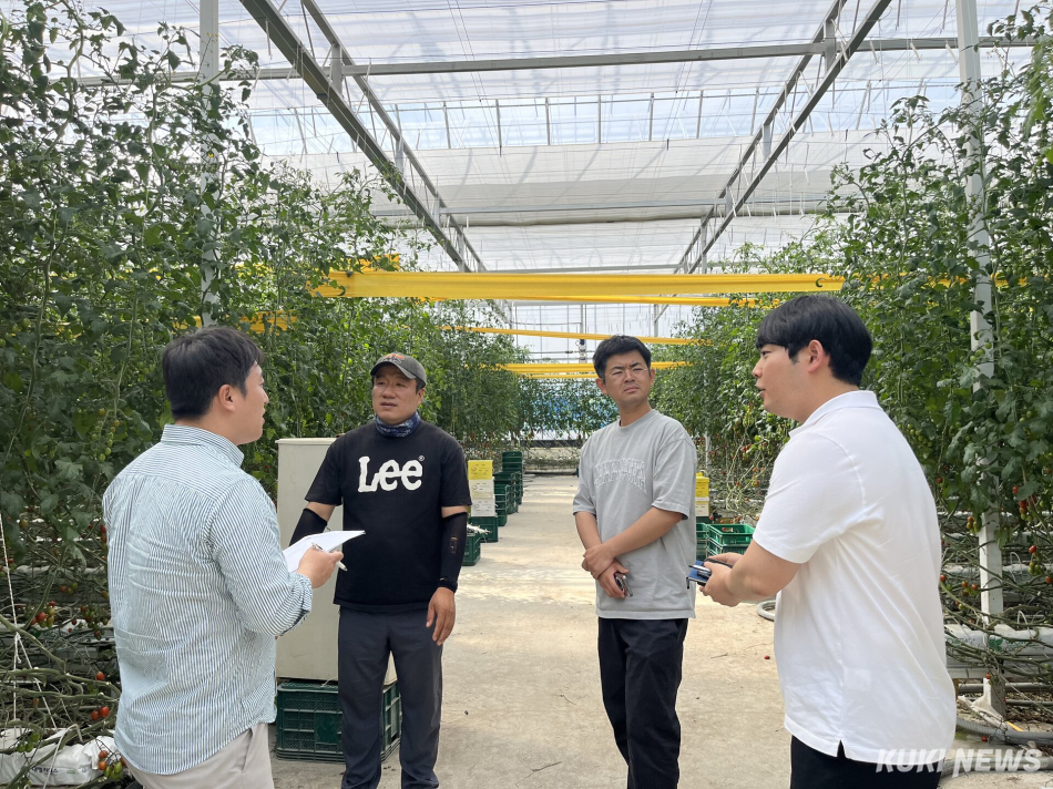 충남도 농업기술원은 최근 이상고온과 큰 일교차 등 급격한 기후 변화에 대응하고, 시설채소의 안정적인 생산을 지원하는 ‘충남 시설채소 현장기술지원단’을 본격 운영한다.