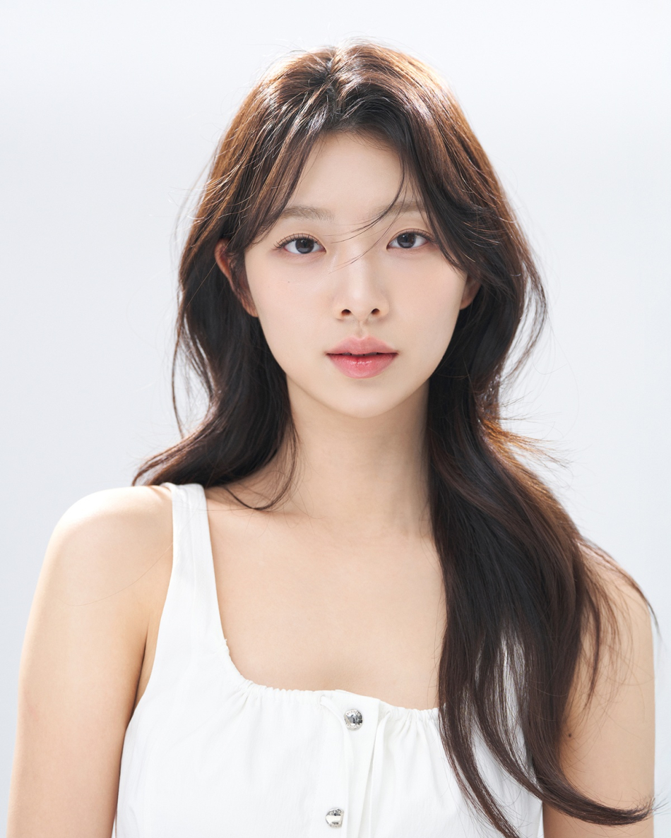 박솔라 프로필. 초록뱀엔터테인먼트 제공