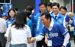 정청래, 정원오 ‘출근길 인사’ 동행…“오 시장 잘 못 했으면 바꿔야”