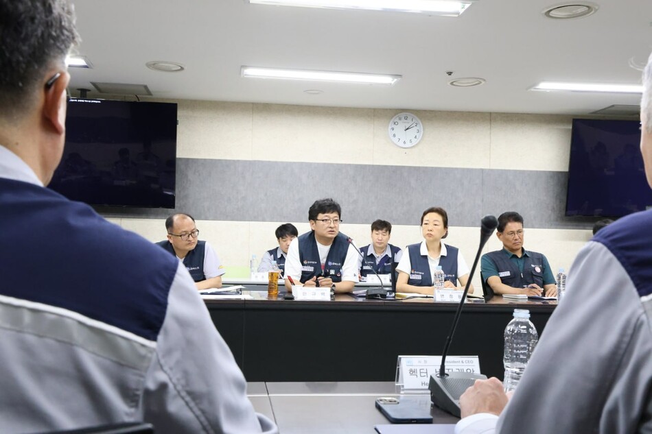 안규백 한국지엠지부장이 2026년 임단협 교섭 상견례에서 발언하고 있다. 전국금속노동조합 한국지엠지부