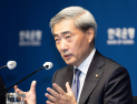 신현송 ‘갈 길 비교적 명확’…연내 금리 인상 시사