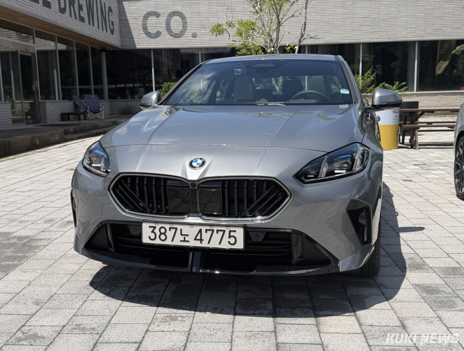BMW 220 그란 쿠페 전면부. 송민재 기자