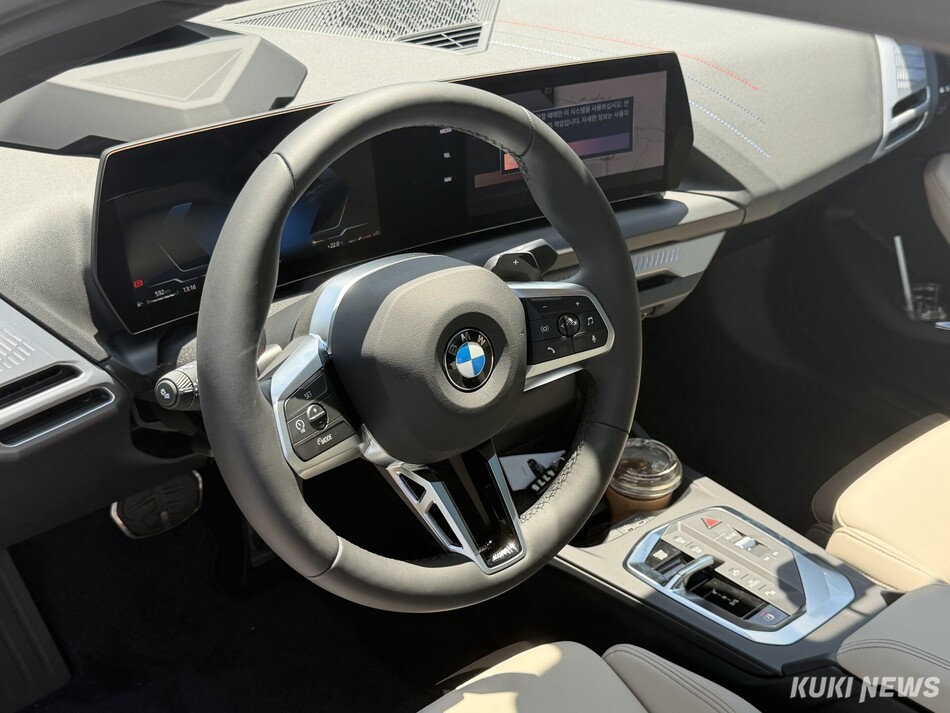 BMW 220 그란 쿠페 실내. 송민재 기자