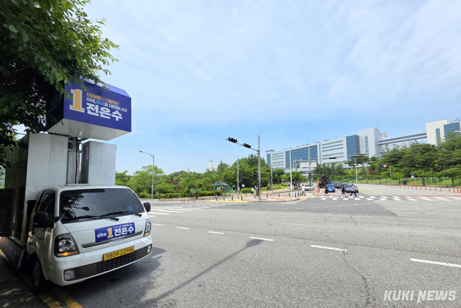 2일 삼성디스플레이 아산캠퍼스 정문 앞 전경. 김미경 기자
