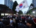 경찰, 잠실 7동 제2투표소에 경찰 기동대 투입…시위대 해산 명령