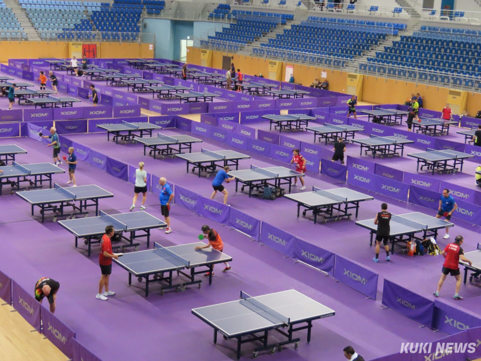 국제탁구연맹(ITTF) 회장이자 국제올림픽위원회(IOC) 위원인 페트라 쇠링 회장이 이번 대회 참석을 위해 강릉을 방문, 선수로도 직접 참가해 전 세계 마스터즈 선수들과 함께 한다. 연습경기장인 강릉아레나 모습. 전인수 기자