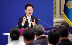 李대통령 “투표용지 부족, 대한민국 한순간에 망가뜨려…심각한 문제”