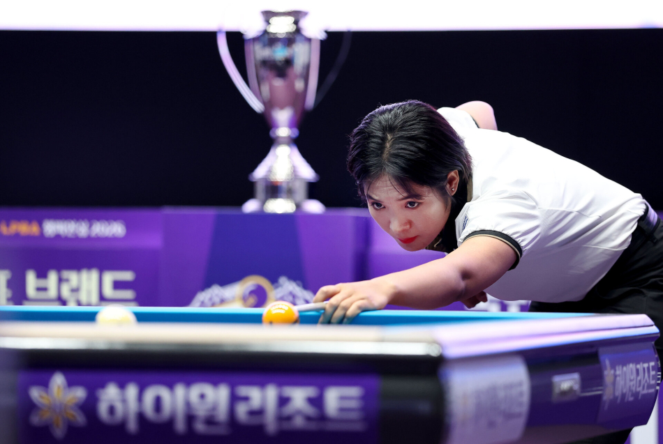 ‘캄보디아 특급’ 스롱 피아비가 LPBA 통산 10승 고지에 올랐다. PBA 제공