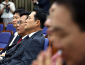 ‘지도부 사퇴론’ 분출에 한동훈 복당 문제까지…수세 몰린 장동혁